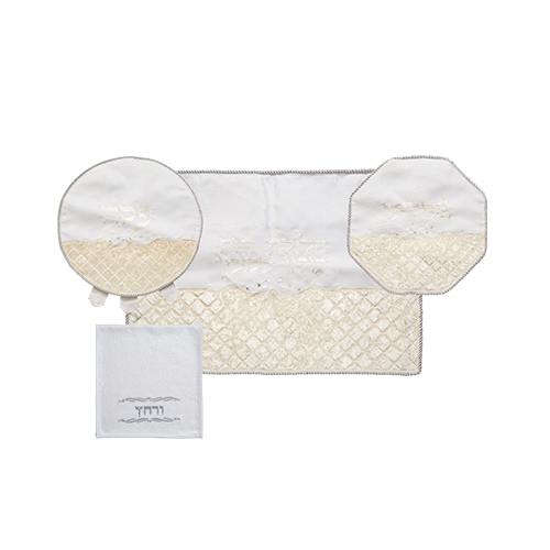 Brockett Passover 4 pcs Set: Matzah, Afikoman & Pillow Covers with Towel